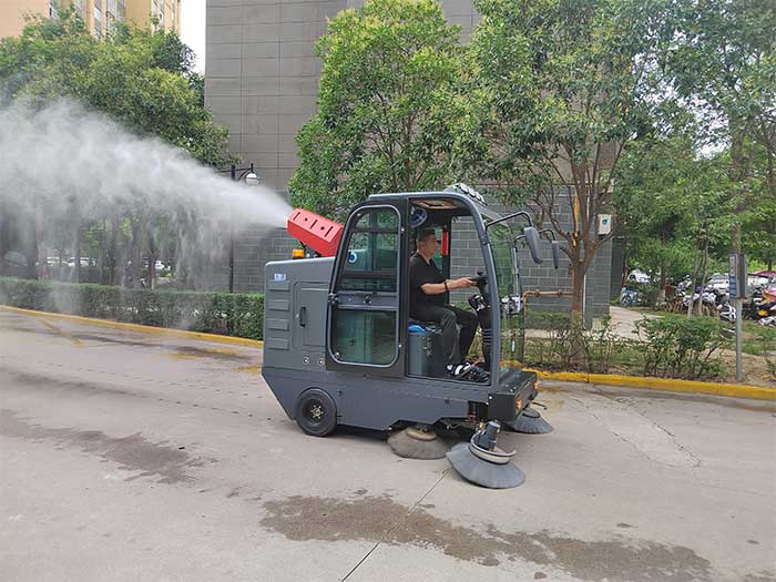 小區用霧炮電動掃地車