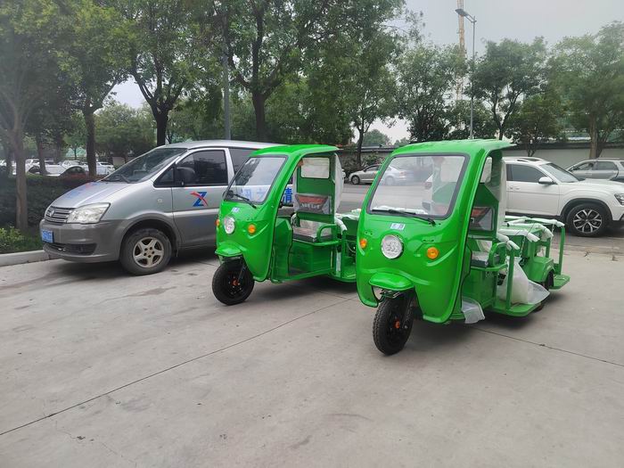 西安四桶垃圾轉運車+加棚